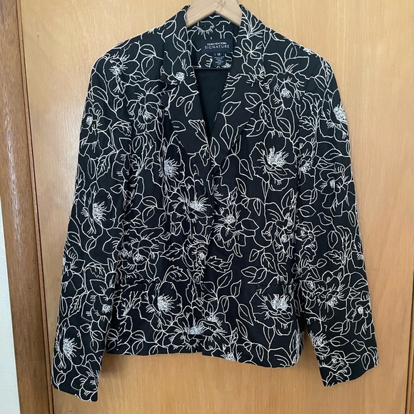 Jones New York Jackets & Blazers - Vtg Jones New York Signature Embroidered Floral 100% Linen Blazer Size 14/L.
